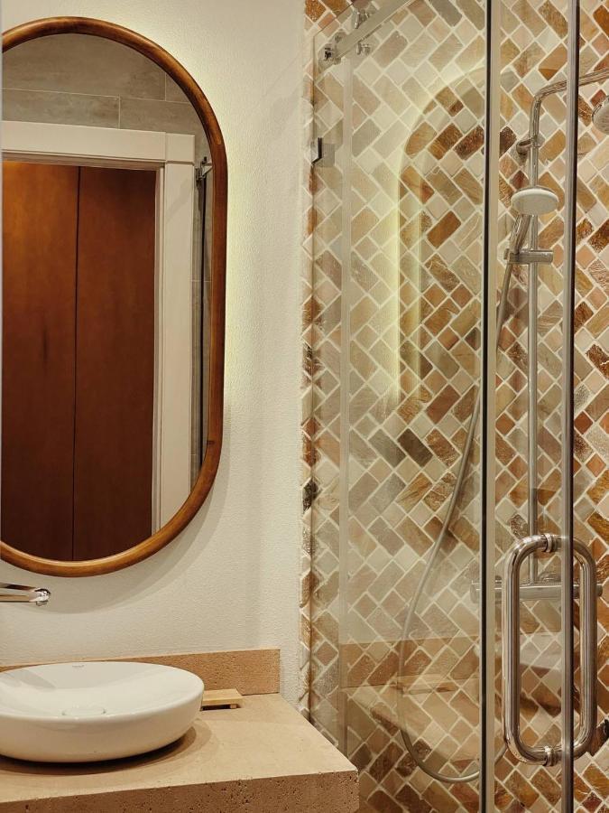 Pana Boutique Hotel Шимкент Екстериор снимка