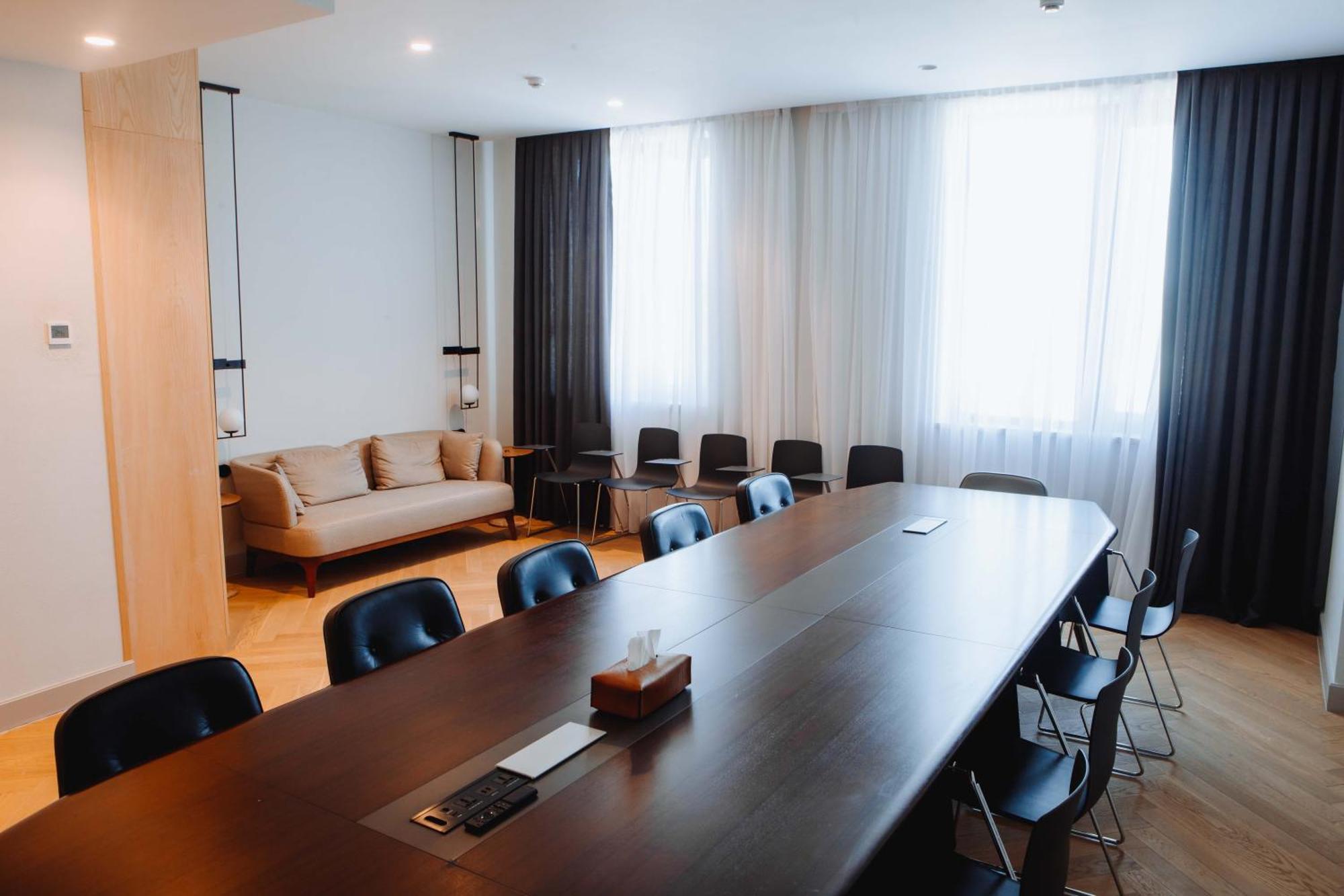 Pana Boutique Hotel Шимкент Екстериор снимка