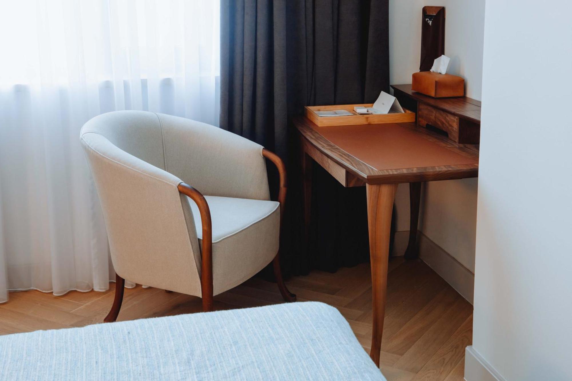 Pana Boutique Hotel Шимкент Екстериор снимка